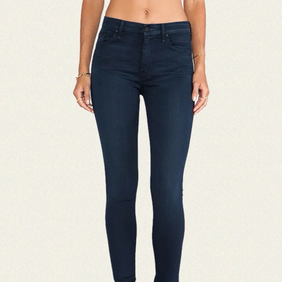 MOTHER High-Waisted Looker Ankle Fray - Picture 4 of 9